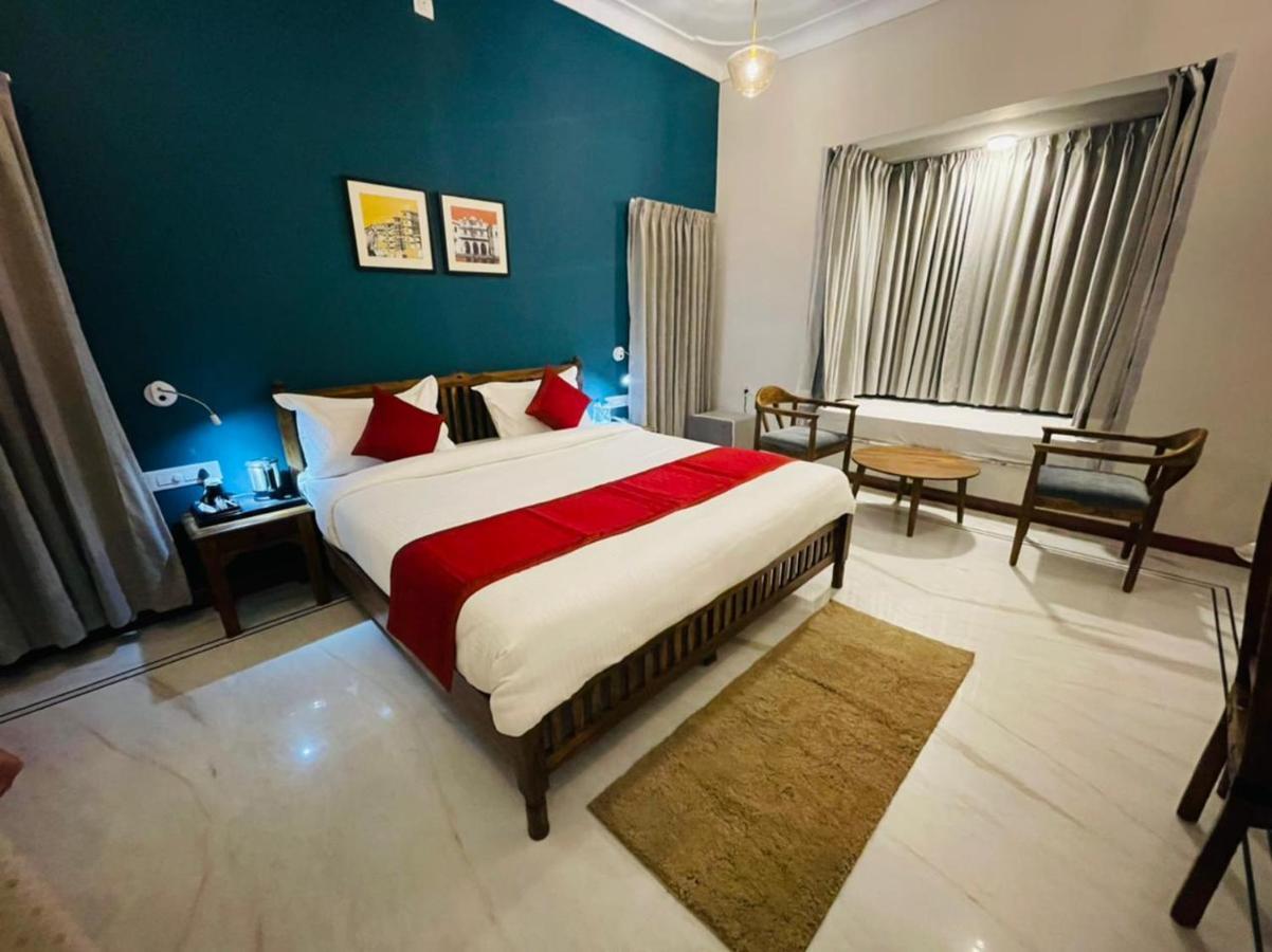 Dheergarh Palace Udaipur Ngoại thất bức ảnh
