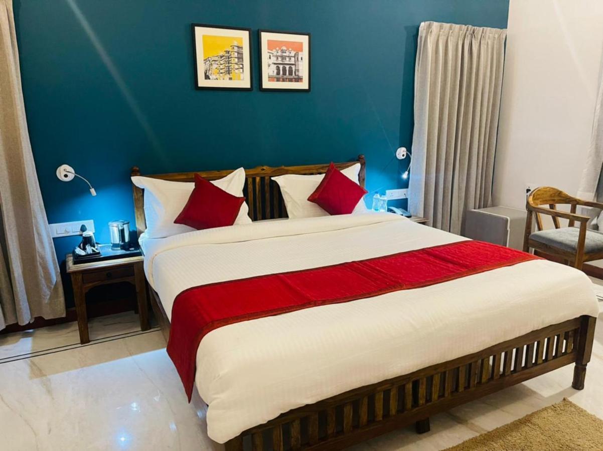 Dheergarh Palace Udaipur Ngoại thất bức ảnh