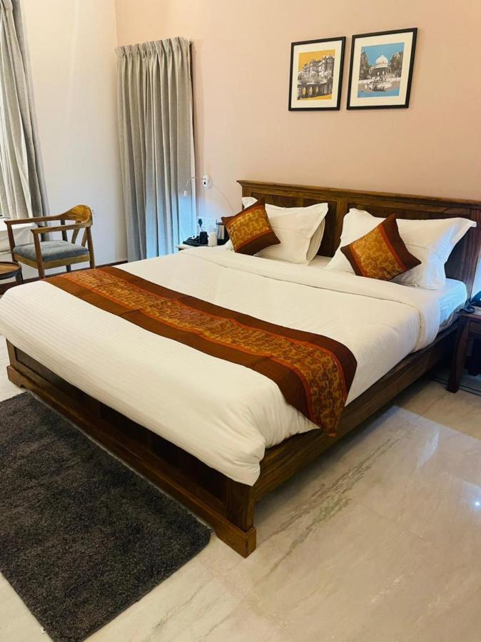 Dheergarh Palace Udaipur Ngoại thất bức ảnh