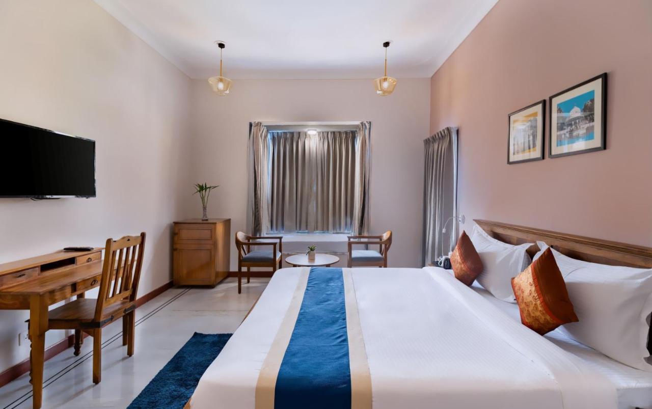 Dheergarh Palace Udaipur Ngoại thất bức ảnh